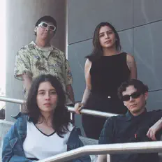 Listen to no comparto mis amigos, watch music videos, read bio, see tour dates & more!