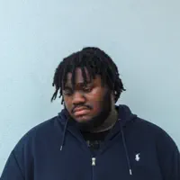 undefinedを聴いたり、ミュージックビデオを鑑賞したり、経歴やツアー日程などを確認したりしましょう！