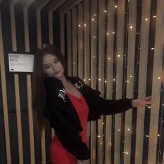 Escucha a Erinfrostybristol, mira vídeos musicales, lee la biografía, consulta fechas de giras y mucho más.