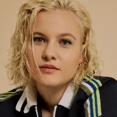Listen to Emma Peters, watch music videos, read bio, see tour dates & more!