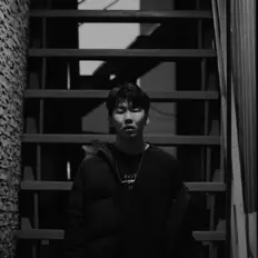 Colmeeを聴いたり、ミュージックビデオを鑑賞したり、経歴やツアー日程などを確認したりしましょう！