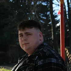 Hör dir Luke O'Doherty an, schau dir Musikvideos an, lies die Biografie, finde Tourdaten und mehr!