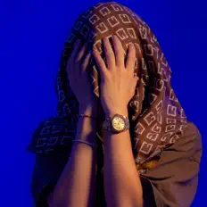 Escucha a Bosch, mira videos musicales, lee su biografía, consulta las fechas de las gira y más.