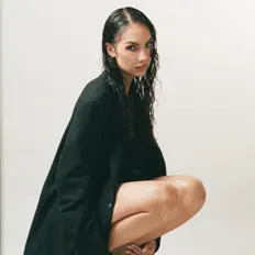 Ascolta Alice Aera, guarda video musicali, leggi la biografia, vedi le date del tour & altro!