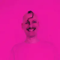 undefinedを聴いたり、ミュージックビデオを鑑賞したり、経歴やツアー日程などを確認したりしましょう！