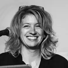 收听 Gretchen Schultz、观看音乐视频、阅读小传、查看巡演日期等 ！