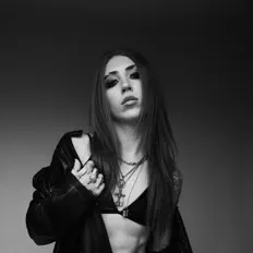 Listen to Kami Kehoe, watch music videos, read bio, see tour dates & more!