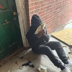 Escucha a Mg Blinky, mira videos musicales, lee su biografía, consulta las fechas de las gira y más.