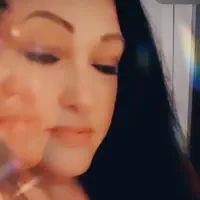 Luister naar undefined, bekijk muziekvideo's, lees de bio, bekijk de tourdata, en meer!