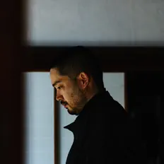 Poslechněte si interpreta Shota Hasimoto, sledujte hudební videa, přečtěte si životopis, podívejte se na data turné a další informace.