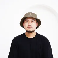 undefined을(를) 듣고, 뮤직 비디오를 보고, 약력을 읽고, 투어 일정 등을 확인하세요!