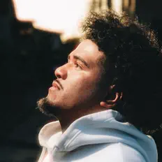 Ouve Paku Oi2M, vê vídeos de música, lê a biografia, vê as datas da digressão e muito mais!