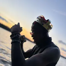 Escucha a MonTae No Ellis, mira vídeos musicales, lee la biografía, consulta fechas de giras y mucho más.