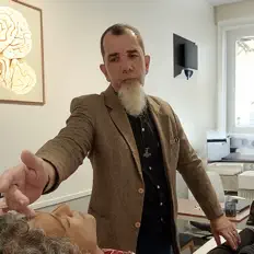 Hör dir Andre Thanatos an, schau dir Musikvideos an, lies die Biografie, finde Tourdaten und mehr!