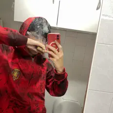 Ouça Loyal, assista a videoclipes, leia a biografia, veja as datas das turnês e mais!