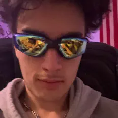 Dengarkan mykem, tonton video musik, baca bio, lihat tanggal tur & lainnya!