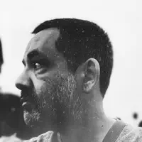 Ascolta undefined, guarda video musicali, leggi la biografia, vedi le date del tour & altro!