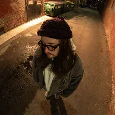 Luister naar John Phelps, bekijk muziekvideo's, lees de bio, bekijk de tourdata, en meer!