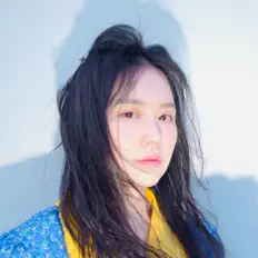Dengarkan J.Fla, tonton video musik, baca bio, lihat tanggal tur & lainnya!