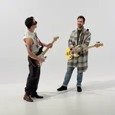 Ouça Slow Turn, assista a videoclipes, leia a biografia, veja as datas das turnês e mais!