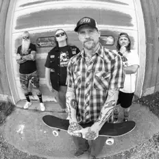 Mike V & The Ratsを聴いたり、ミュージックビデオを鑑賞したり、経歴やツアー日程などを確認したりしましょう！