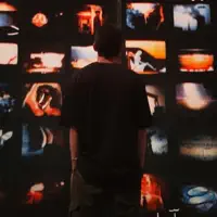 Escucha a undefined, mira videos musicales, lee su biografía, consulta las fechas de las gira y más.