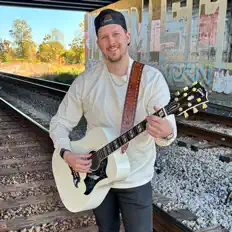 Chris Perrusoを聴いたり、ミュージックビデオを鑑賞したり、経歴やツアー日程などを確認したりしましょう！