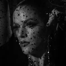 Liannaを聴いたり、ミュージックビデオを鑑賞したり、経歴やツアー日程などを確認したりしましょう！