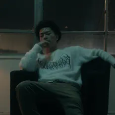 聆聽 Trippy hunter、觀看音樂影片、閱讀小傳、查看巡演日期等！