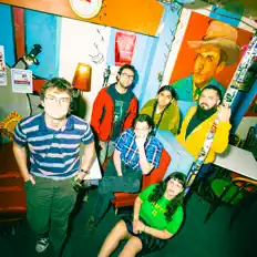 Dengarkan Stalefish, tonton video musik, baca bio, lihat tanggal tur & lainnya!