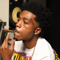 Listen to Hundoe Phat, watch music videos, read bio, see tour dates & more!