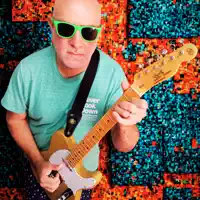 Ascolta undefined, guarda video musicali, leggi la biografia, vedi le date del tour & altro!