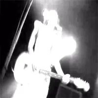 undefinedを聴いたり、ミュージックビデオを鑑賞したり、経歴やツアー日程などを確認したりしましょう！