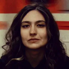 Poslechněte si interpreta Liza Liakh, sledujte hudební videa, přečtěte si životopis, podívejte se na data turné a další informace.