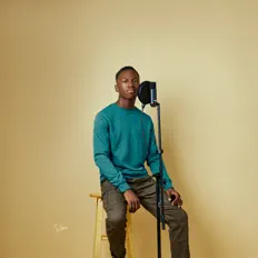 Poslechněte si interpreta Ayomide, sledujte hudební videa, přečtěte si životopis, podívejte se na data turné a další informace.