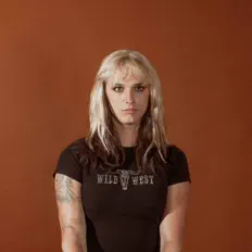 Chaelleを聴いたり、ミュージックビデオを鑑賞したり、経歴やツアー日程などを確認したりしましょう！