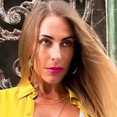 Posłuchaj wykonawcy Misha Angèle, obejrzyj teledyski, przeczytaj biografię, zobacz daty tras koncertowych i nie tylko!