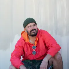 Poslechněte si interpreta Elan Atias, sledujte hudební videa, přečtěte si životopis, podívejte se na data turné a další informace.