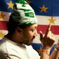 收听 undefined、观看音乐视频、阅读小传、查看巡演日期等 ！