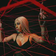Écoutez Azi, regardez des vidéoclips, lisez la biographie, consultez les dates de tournée et plus encore !
