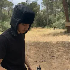 聆聽 Pinkish、觀看音樂影片、閱讀小傳、查看巡演日期等！