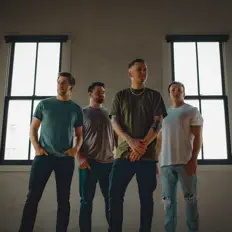 Escucha a Night Like This, mira vídeos musicales, lee la biografía, consulta fechas de giras y mucho más.