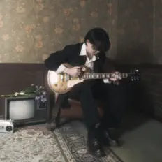 Escucha a ROSEWOOD, mira videos musicales, lee su biografía, consulta las fechas de las gira y más.