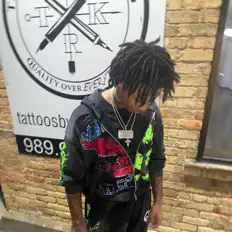 Ouve 725Blitzz, vê vídeos de música, lê a biografia, vê as datas da digressão e muito mais!