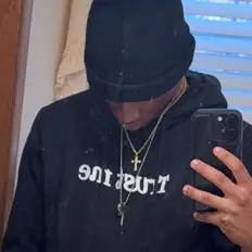 Ακούστε περιεχόμενο από KDF_MAC, παρακολουθήστε μουσικά βίντεο, διαβάστε το βιογραφικό, δείτε ημερομηνίες περιοδείας, και πολλά ακόμη!