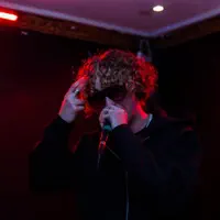 Ascolta undefined, guarda video musicali, leggi la biografia, vedi le date del tour & altro!