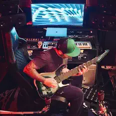 Dengarkan Indikon Lead, tonton video musik, baca bio, lihat tanggal tur & lainnya!