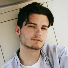 Dengarkan Jordan Blaine, tonton video musik, baca bio, lihat tanggal tur & lainnya!
