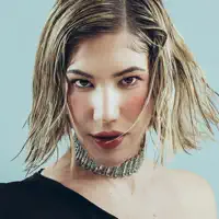 Ascolta undefined, guarda video musicali, leggi la biografia, vedi le date del tour & altro!