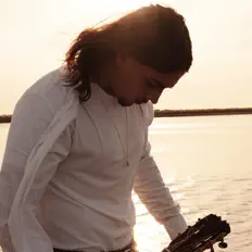 Dengarkan Lucas FONTANA, tonton video musik, baca bio, lihat tanggal tur & lainnya!